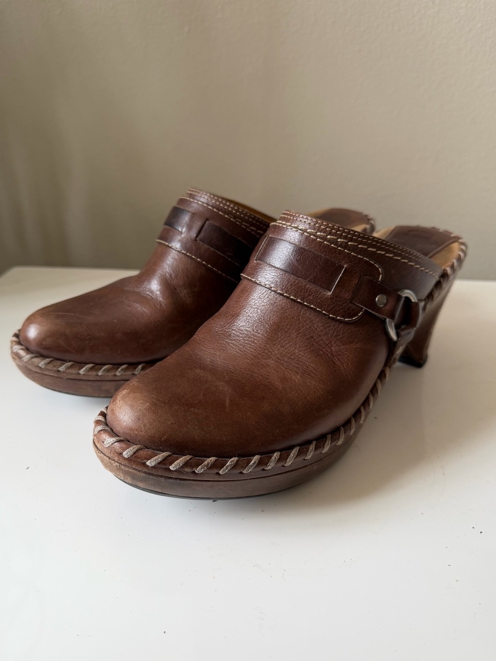 FRYE Brown Leather Slip-On Clog Heels